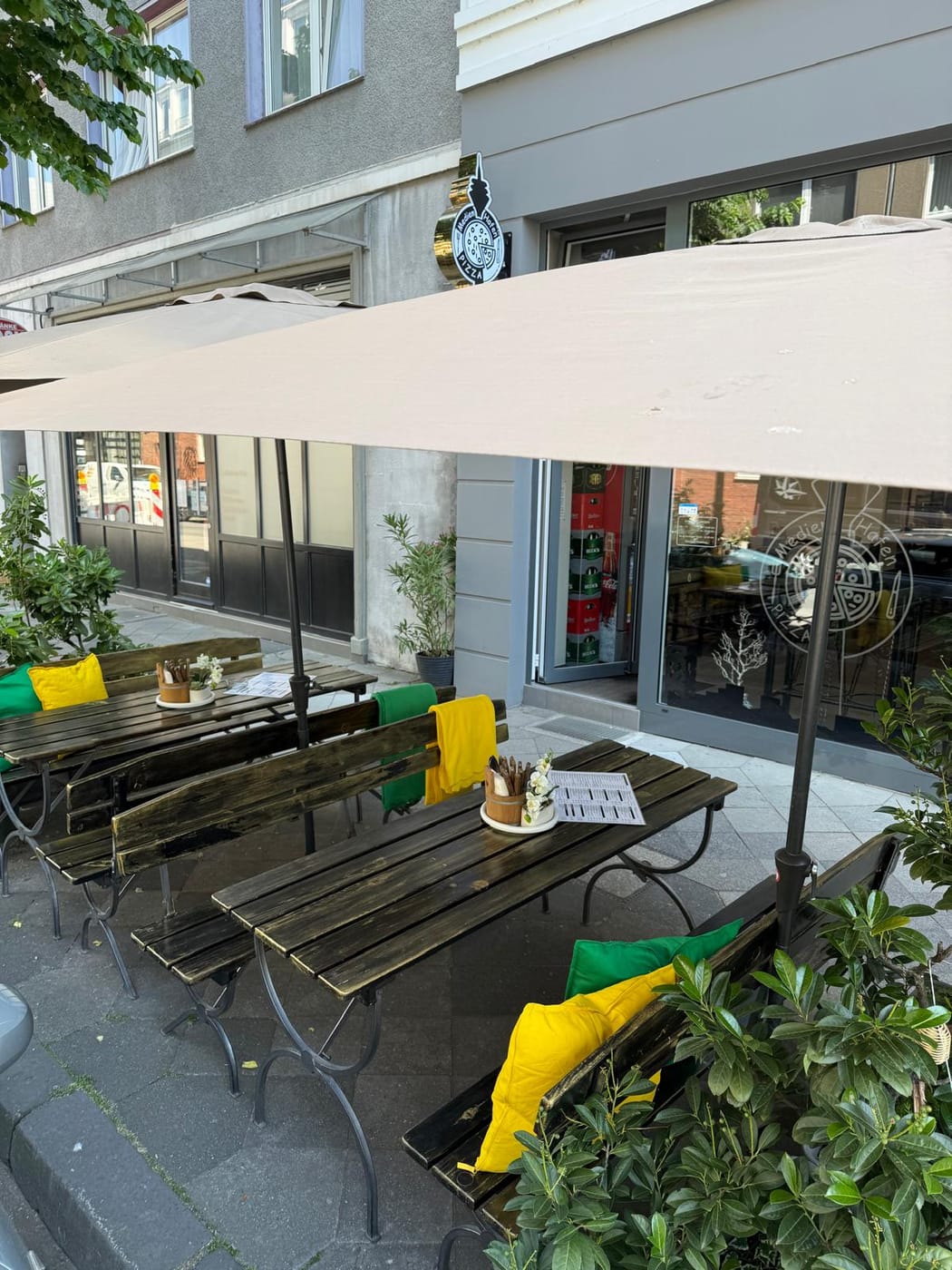Terrasse der Pizzeria